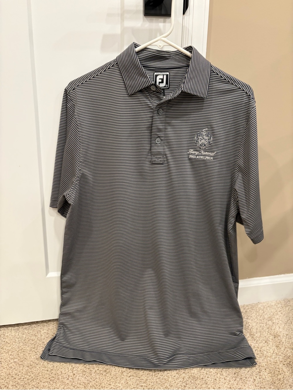 FJ Men's M Trump national Philadelphia crest Gray Striped Ss Polo
